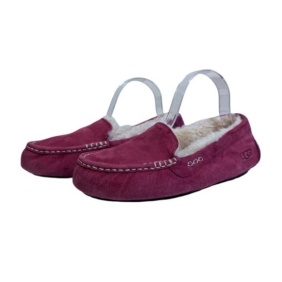 UGG AUSTRALIA Slippers 10 Ansley Slip On Dark Pink Shearling Lined Moccasin Cozy - Picture 1 of 11